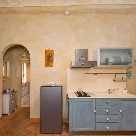 San Giovanni Apartment *